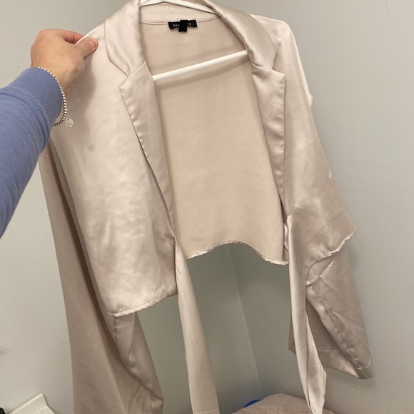 Dynamite Tie Top + extra top ( SET) - Picture 2 of 7